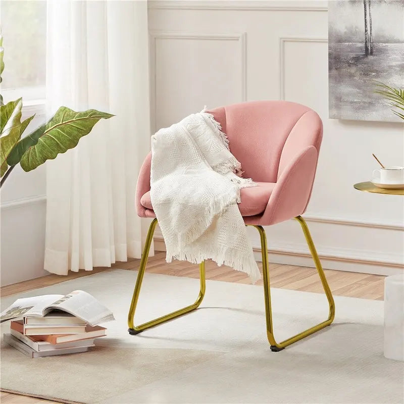 Flower Shape Velvet Armchair Accent Chair with Golden Metal Legs